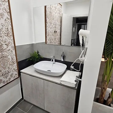 Degli Archi - Luxury Fronte Acquario 4* ג'נובה