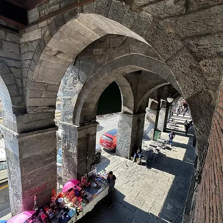 Degli Archi - Fronte Acquario Affittacamere