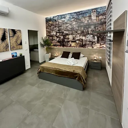 Degli Archi - Luxury Fronte Acquario 4*
